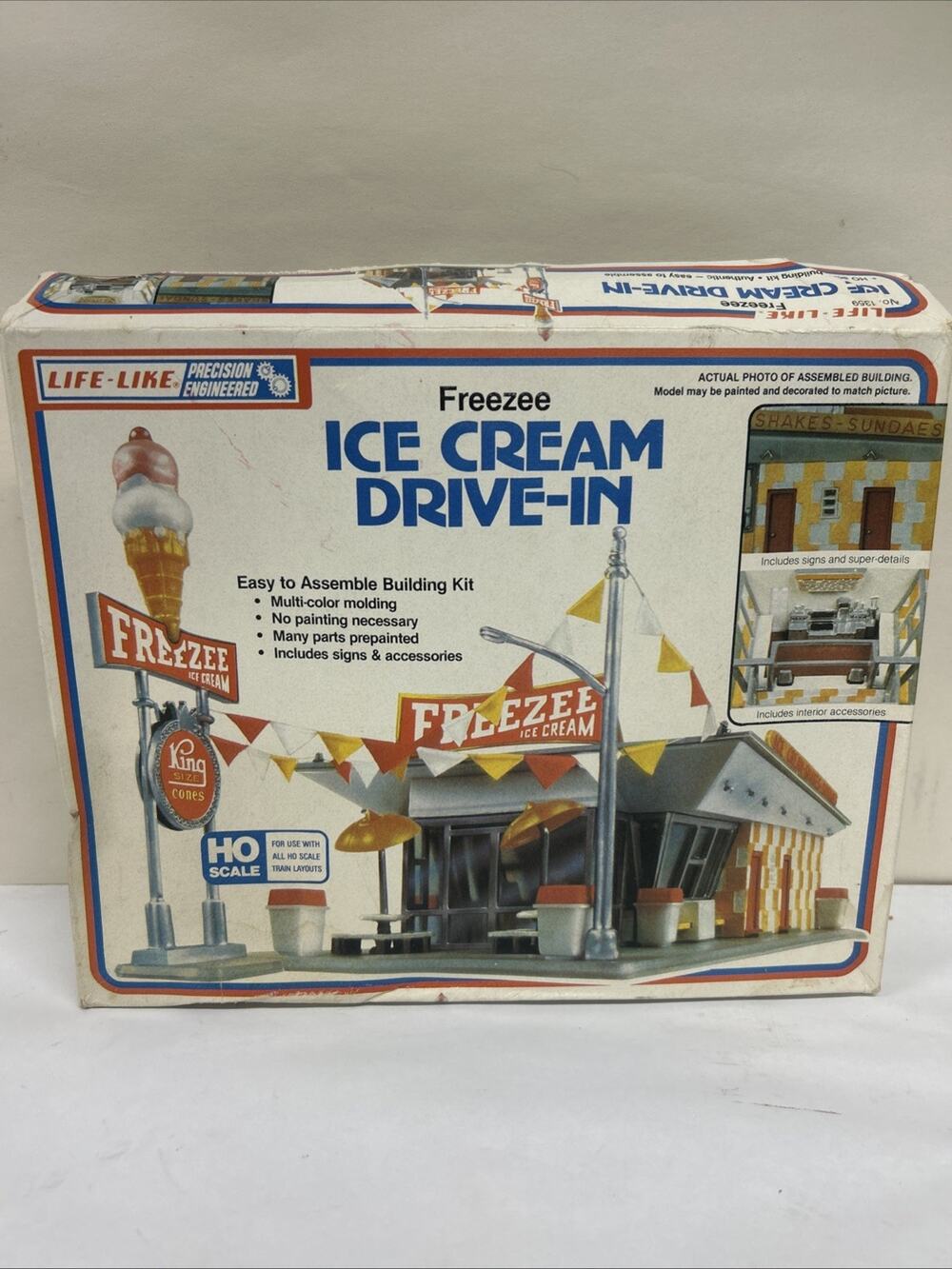 Vintage 1980s Life-Like HO Scale Freezee IceCream Drive In Model Kit NEW